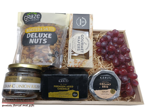 New Zealand premium gourmet cheese board soft creamy Brie & firm aged cheddar cheeses sharing platter gift boxes, gift baskets and gift hampers delivered Wellington same day delivery. Cheese board soft creamy Brie & firm aged cheddar cheeses sharing platter delivered same day in Wellington and New Zealand delivery order online.